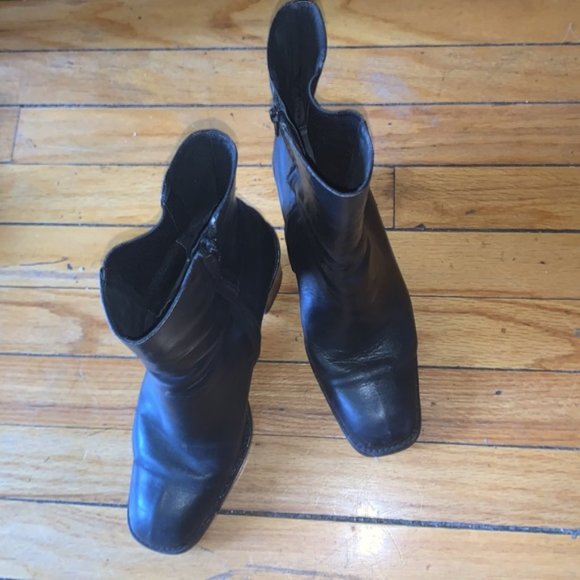 Cole Haan black boots - Picture 1 of 4